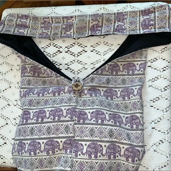 Canvas Elephant Print Hobo Sling Bag - Picture 5 of 10